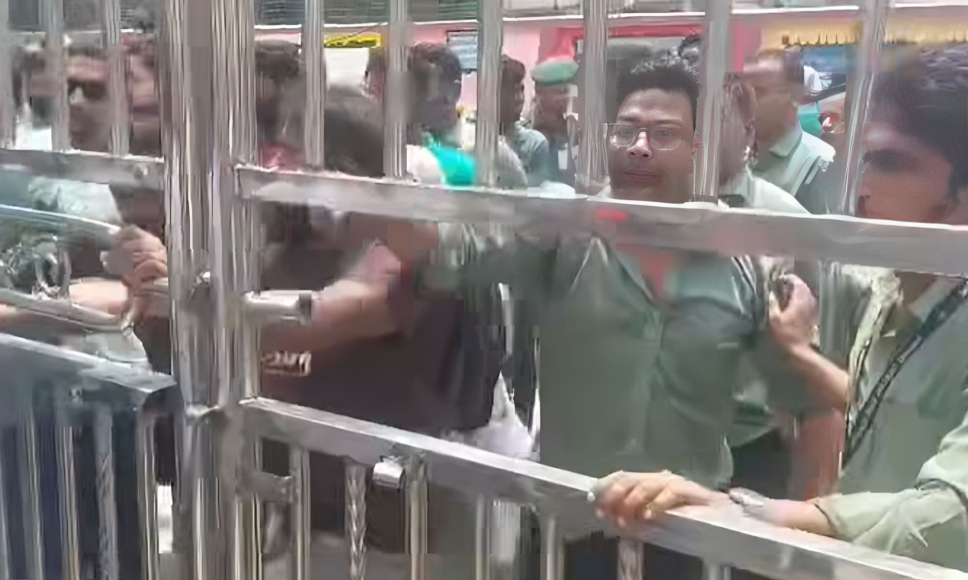 “রাজশাহী নার্সিং কলেজে সংঘর্ষ