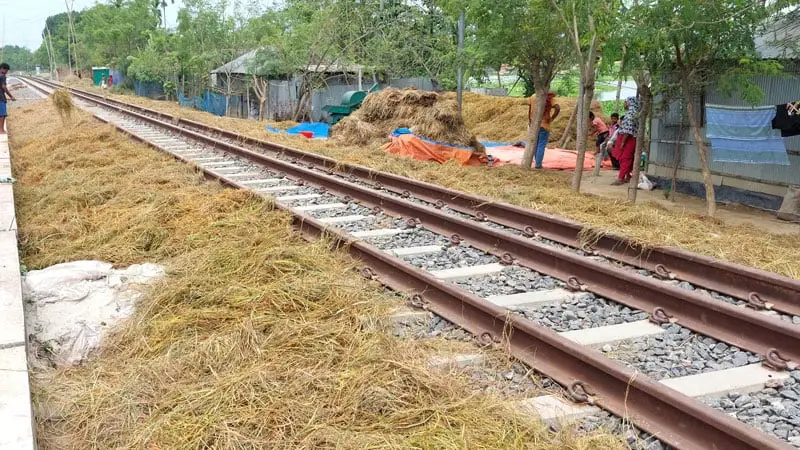 ৩৩৬ কোটি টাকার রেলপথ অব্যবহৃত