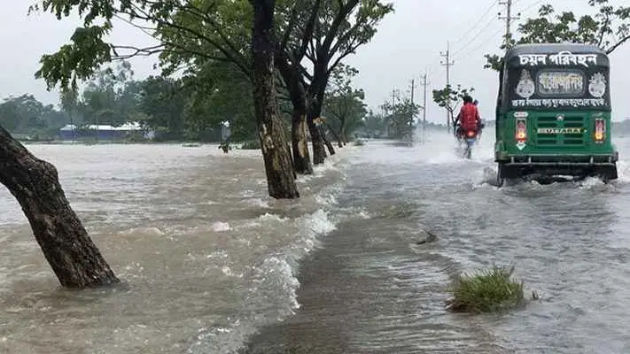 নিম্নচাপে বাড়ছে নদীর পানি, বন্যার শঙ্কা