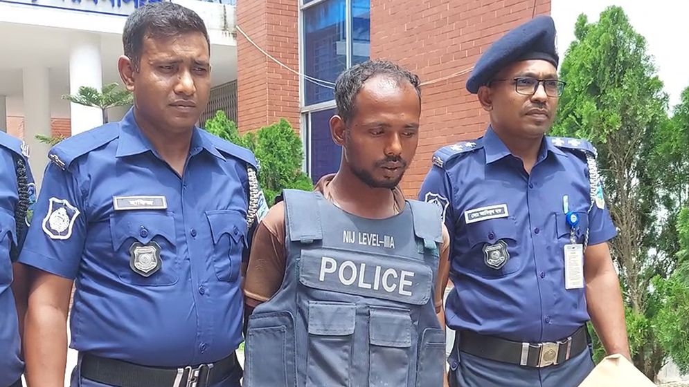 ময়মনসিংহে ভাবি-ভাতিজাদের গলা কেটে হত্যা, নজরুল গ্রেফতার