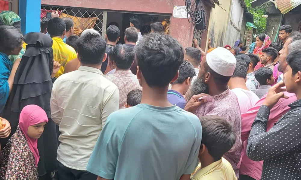ময়মনসিংহে মা ও ২ শিশুর গলাকাটা মরদেহ উদ্ধার