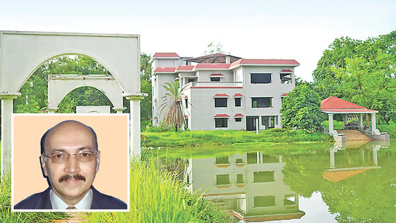 তারিক আহমেদ ও স্ত্রীর ৫২ বিঘা জমি জব্দ
