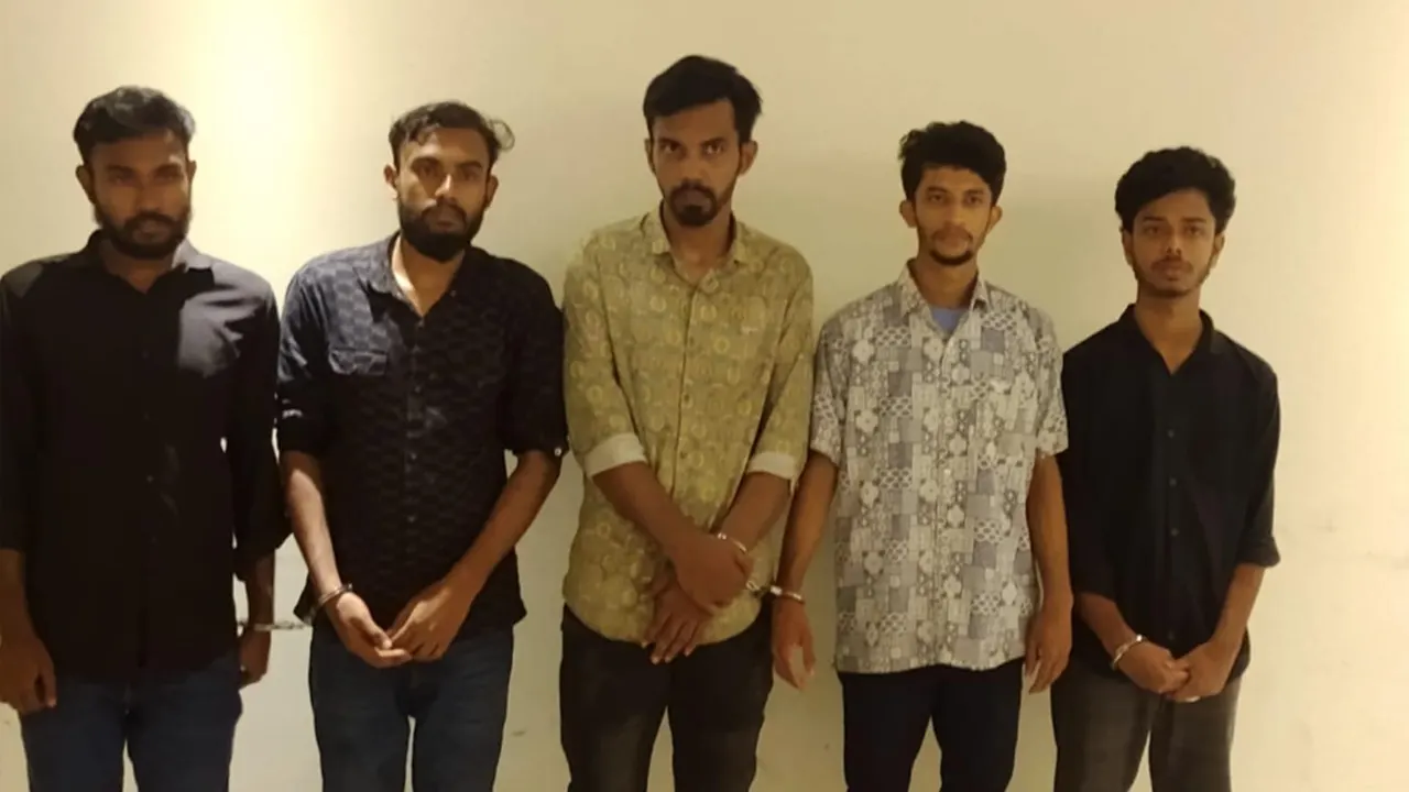 গুলশানে সমন্বয়ক পরিচয়ে চাঁদাবাজি, হাতেনাতে ৫ জন গ্রেপ্তার