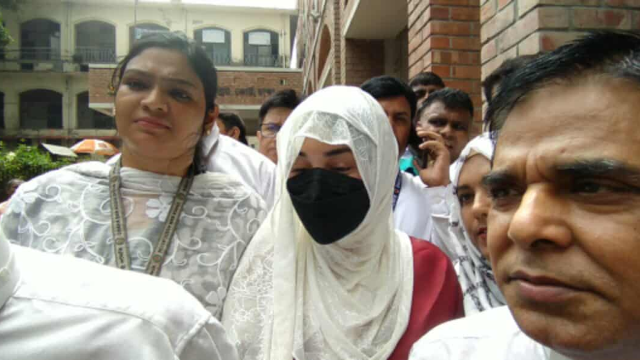 হত্যাচেষ্টা মামলায় জামিন পেলেন অপু বিশ্বাস