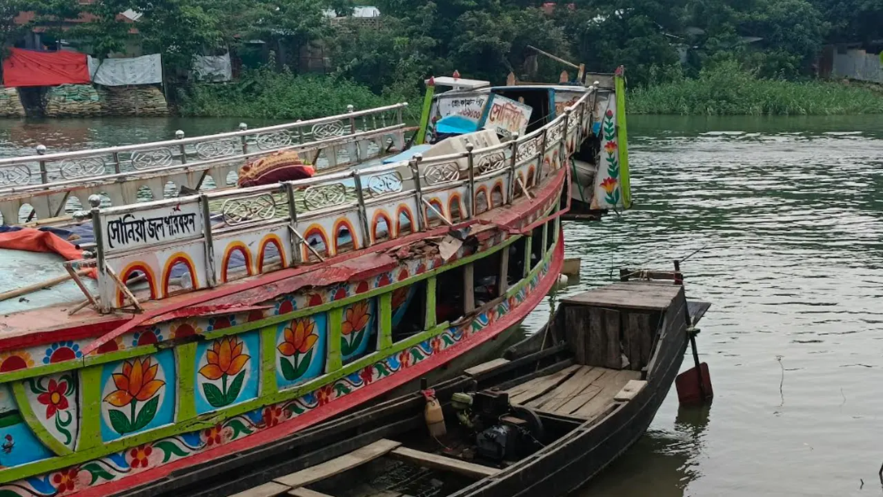 টাঙ্গুয়ার হাওরে দুই বোটের সংঘর্ষে ৯ আহত