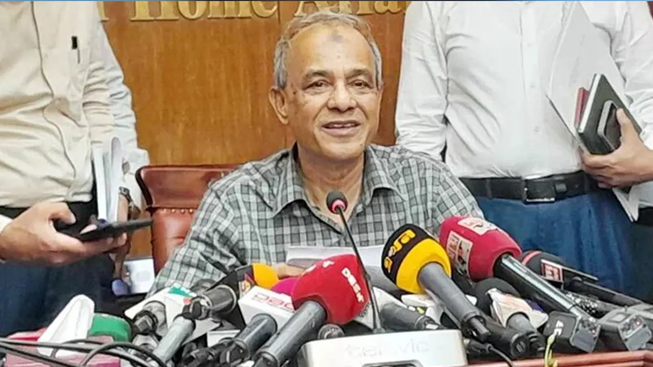 গোপালগঞ্জে গণগ্রেপ্তার নয়: স্বরাষ্ট্র উপদেষ্টা