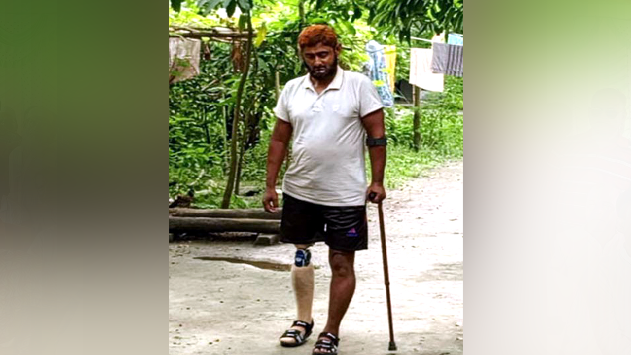 জুলাইযোদ্ধা রতনের আয় বন্ধ, পড়াশোনা বন্ধের পথে মেয়েরা
