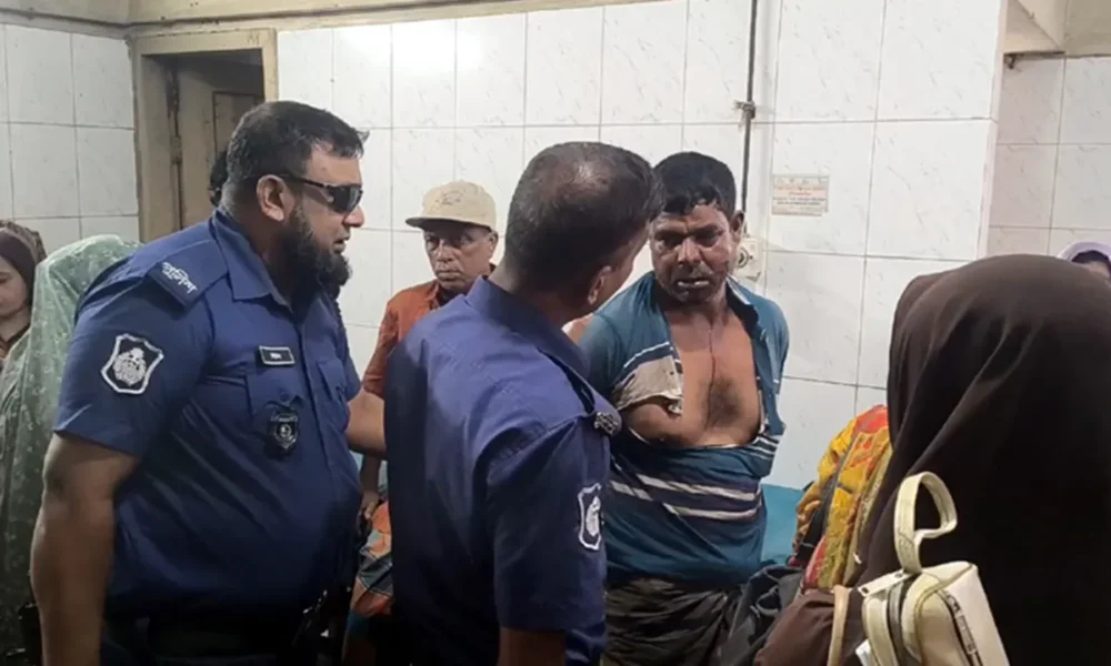 স্কুলছাত্রীকে কুপ্রস্তাব, ভ্যানচালককে গণধোলাই