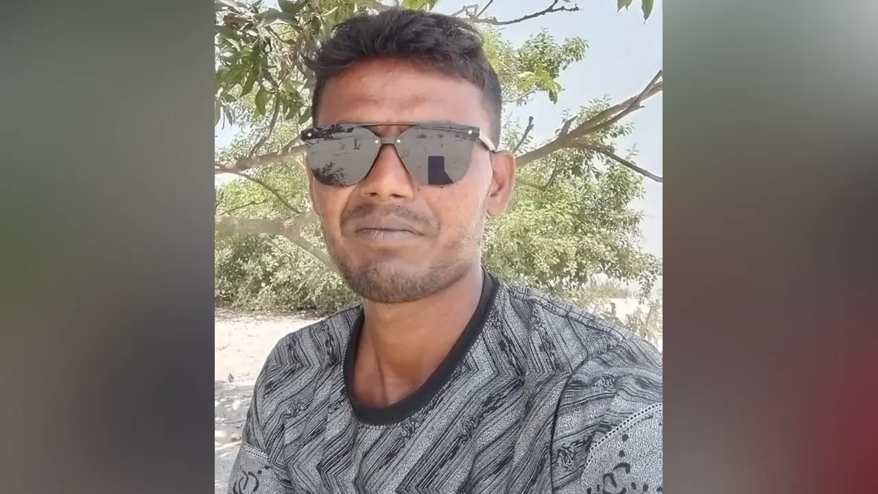সিরাজগঞ্জে চাঁদাবাজকে গণধোলাই দিয়ে পুলিশে সোপর্দ