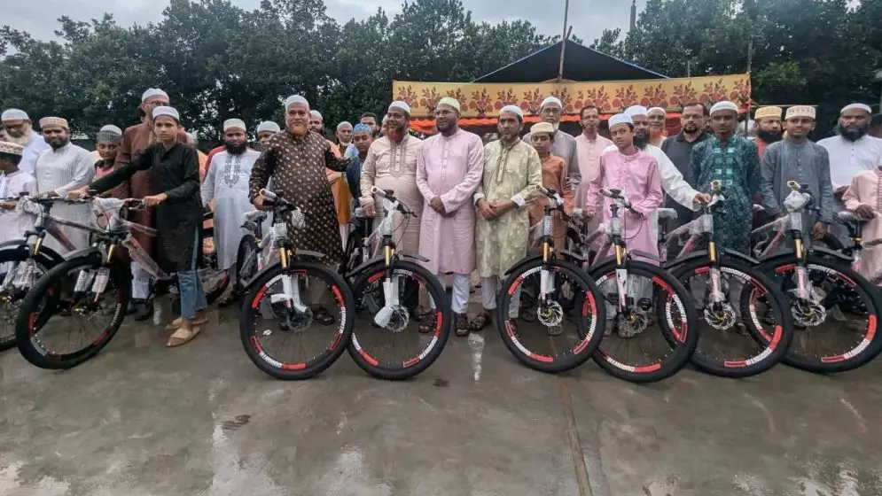 কসবায় টানা ৪১ দিন জামাতে নামাজ পড়ায় পুরস্কার পেল ৫৪ যুবক
