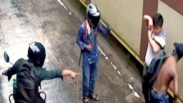 ‘ছিনতাই প্যাকেজ’: চাপাতি ও বাইক ভাড়া, মেলে জামিনের টাকাও!