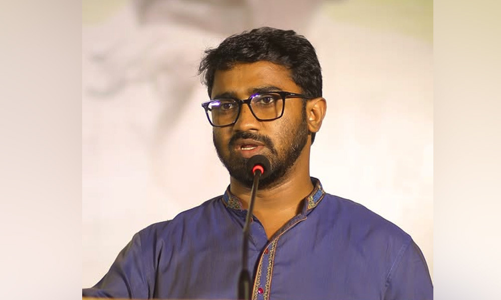 সরকার ইতিহাস বিকৃত করছে: রাশেদ খান