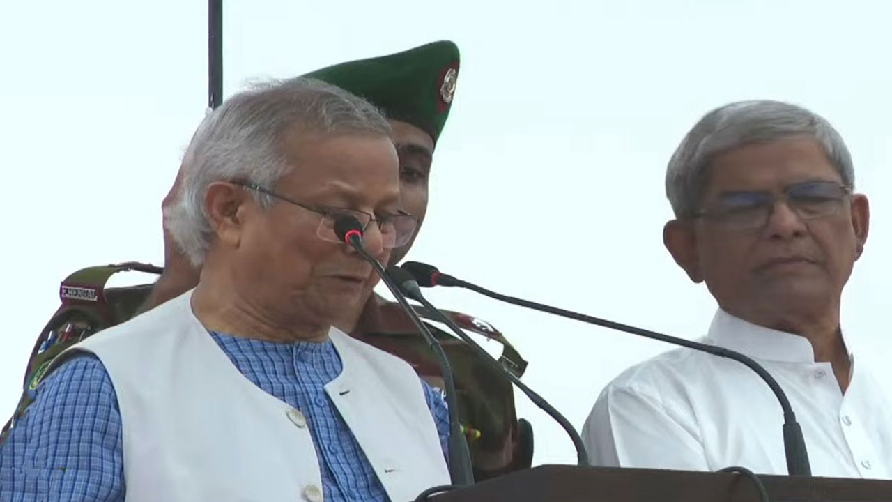 জুলাই ঘোষণাপত্র পাঠ করলেন প্রধান উপদেষ্টা