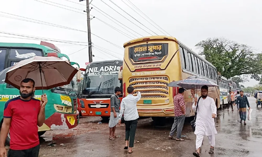 সুনামগঞ্জে শিক্ষার্থী-শ্রমিক দ্বন্দ্বে পরিবহন ধর্মঘট