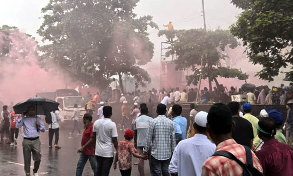 মানিক মিয়ায় গ্যাস বেলুনে আগুন, আহত কয়েকজন