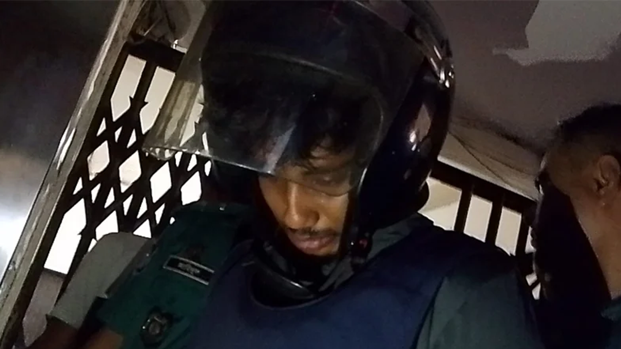 চাঁদার টাকায় মোটরসাইকেল, আদালতে অপুর স্বীকারোক্তি