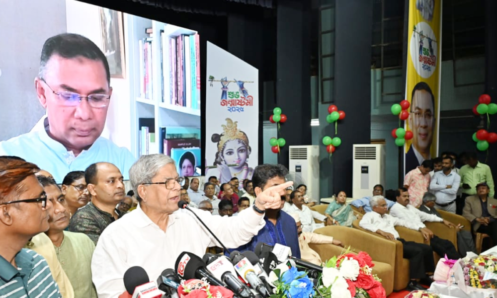 একাত্তর ভুলিয়ে দেওয়ার ষড়যন্ত্র চলছে : মির্জা ফখরুল