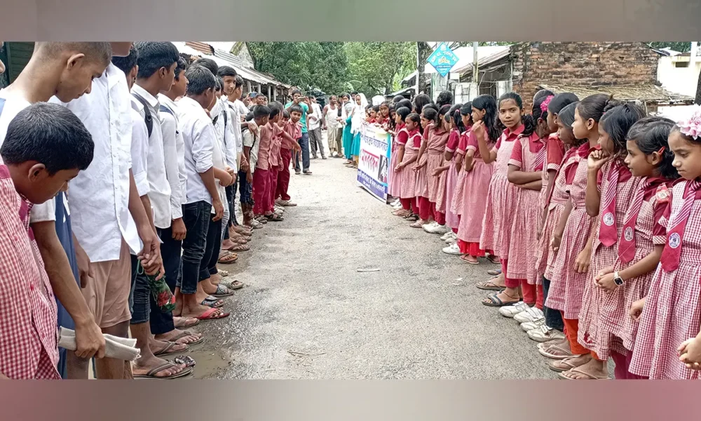 শিশু ধর্ষণচেষ্টার অভিযোগ, গ্রেপ্তারের দাবি শিক্ষার্থী